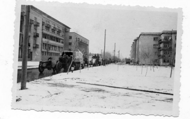 На всемирном аукционе продают уникальные снимки Запорожья (ФОТО) Фото № 0 На всемирном аукционе продают уникальные снимки Запорожья (ФОТО) Фото № 0