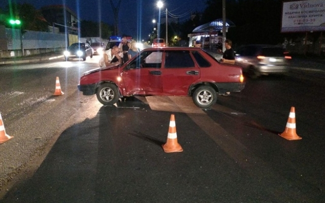 В Шевченковском районе пьяный водитель устроил ДТП Фото № 0 В Шевченковском районе пьяный водитель устроил ДТП Фото № 0