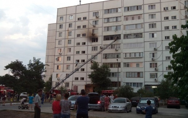 Пожар в Энергодаре: полностью сгорела квартира Фото № 2 Пожар в Энергодаре: полностью сгорела квартира Фото № 2
