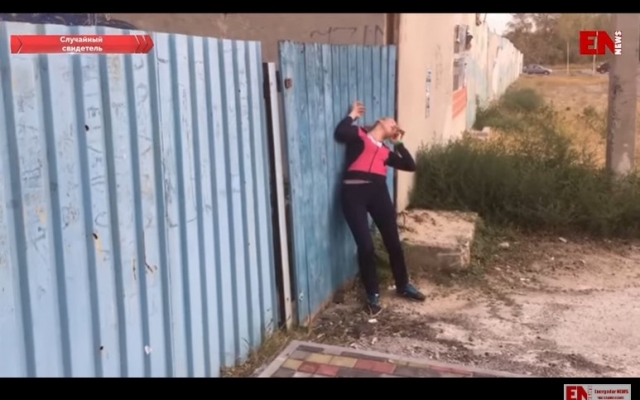 В Запорожской области на улице пытались привести в чувство девушку (ВИДЕО) Фото № 0 В Запорожской области на улице пытались привести в чувство девушку (ВИДЕО) Фото № 0