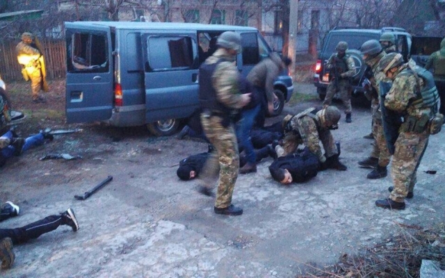 Банда из ДНР под видом полицейских занималась грабежами и разбоем: их задержали в Запорожье (ФОТО) Фото № 7 Банда из ДНР под видом полицейских занималась грабежами и разбоем: их задержали в Запорожье (ФОТО) Фото № 7