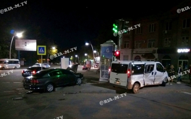 В Запорожской области серьезное ДТП: Пятеро пешеходов, включая ребенка, спаслись чудом (ФОТО, ВИДЕО) Фото № 0 В Запорожской области серьезное ДТП: Пятеро пешеходов, включая ребенка, спаслись чудом (ФОТО, ВИДЕО) Фото № 0