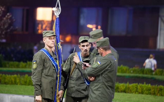 Опубликованы фото вечерней репетиции парада на День Независимости Фото № 2 Опубликованы фото вечерней репетиции парада на День Независимости Фото № 2