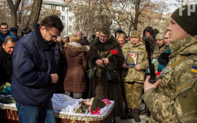 В сети появились фото прощания с 26-летним запорожским бойцом Фото № 22 В сети появились фото прощания с 26-летним запорожским бойцом Фото № 22