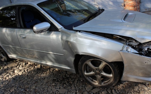 В запорожской области скандал: на частном СТО обнаружена разбитая Subaru, принадлежащая коммунальному предприятию Фото № 0 В запорожской области скандал: на частном СТО обнаружена разбитая Subaru, принадлежащая коммунальному предприятию Фото № 0