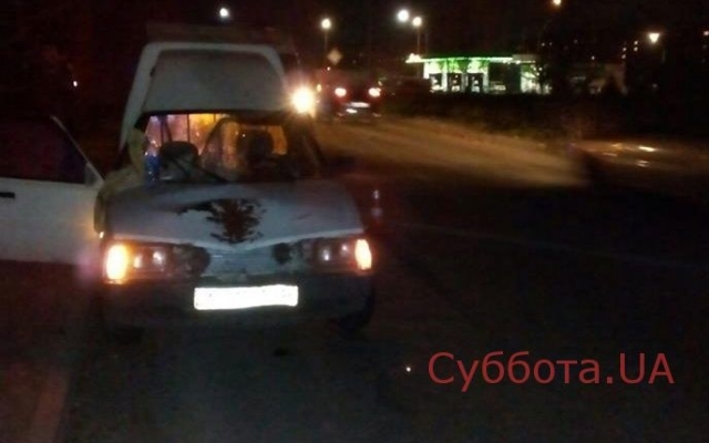 В Запорожье возле АЗС сбили пешехода (ФОТО) Фото № 1 В Запорожье возле АЗС сбили пешехода (ФОТО) Фото № 1