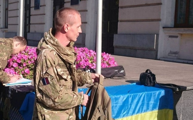 Запорожские АТОшники митингуют под мэрией Фото № 0 Запорожские АТОшники митингуют под мэрией Фото № 0