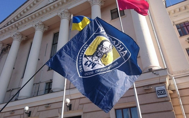 Запорожские АТОшники митингуют под мэрией Фото № 1 Запорожские АТОшники митингуют под мэрией Фото № 1