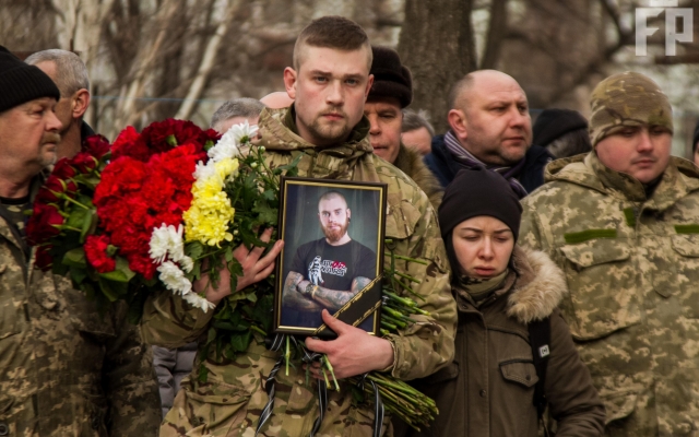 В сети появились фото прощания с 26-летним запорожским бойцом Фото № 4 В сети появились фото прощания с 26-летним запорожским бойцом Фото № 4