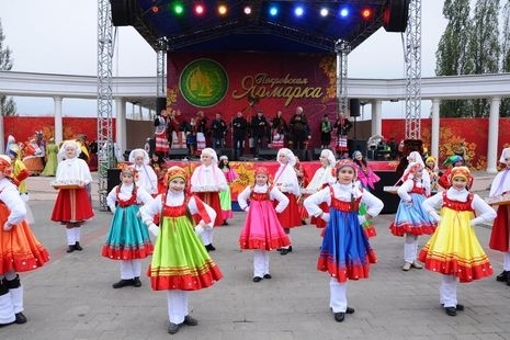 Стало известно, сколько человек посетили Покровскую ярмарку в Запорожье Фото № 1 Стало известно, сколько человек посетили Покровскую ярмарку в Запорожье Фото № 1