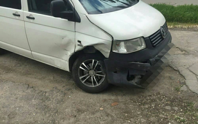 В Запорожье произошло ДТП: Автомобиль сильно смяло (ФОТО) Фото № 0 В Запорожье произошло ДТП: Автомобиль сильно смяло (ФОТО) Фото № 0
