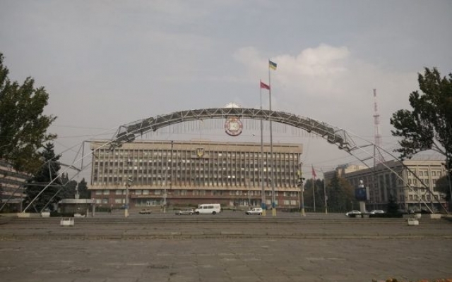 Горожане назвали Фестивальную площадь одним из главных позорных объектов города (ФОТО) Фото № 5 Горожане назвали Фестивальную площадь одним из главных позорных объектов города (ФОТО) Фото № 5