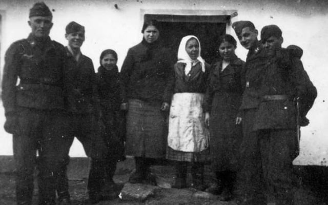 Опубликованы фото времен оккупации Запорожья Фото № 0 Опубликованы фото времен оккупации Запорожья Фото № 0