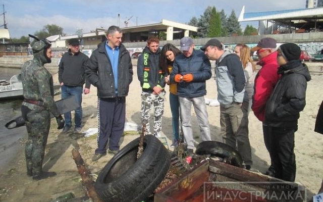 В Запорожье дайверы возле пляжа обнаружили человеческие останки Фото № 0 В Запорожье дайверы возле пляжа обнаружили человеческие останки Фото № 0