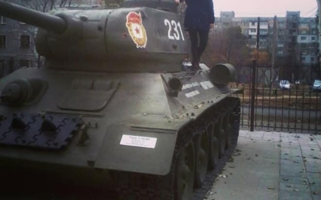 В Запорожье замечена поклонница Путина (ФОТО) Фото № 3 В Запорожье замечена поклонница Путина (ФОТО) Фото № 3
