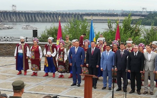 О чем рассказал запорожцам Луценко на Хортице (ФОТО) Фото № 4 О чем рассказал запорожцам Луценко на Хортице (ФОТО) Фото № 4