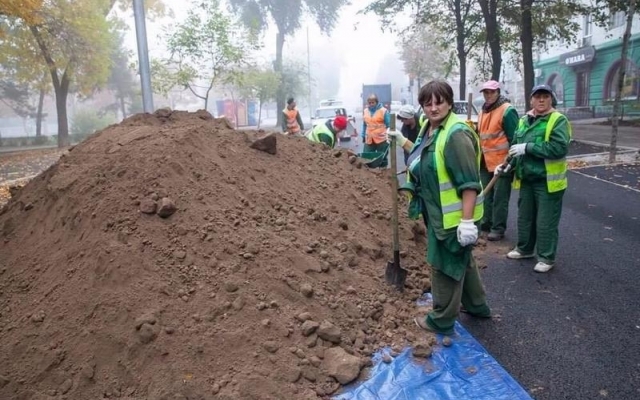 В Запорожье подрядчика, который проводил ремонт дороги по Южноукраинской, хотят оштрафовать на 100 тысяч гривен Фото № 1 В Запорожье подрядчика, который проводил ремонт дороги по Южноукраинской, хотят оштрафовать на 100 тысяч гривен Фото № 1