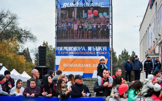 В сети появились лучшие кадры марафона в Запорожье (ФОТО) Фото № 39 В сети появились лучшие кадры марафона в Запорожье (ФОТО) Фото № 39