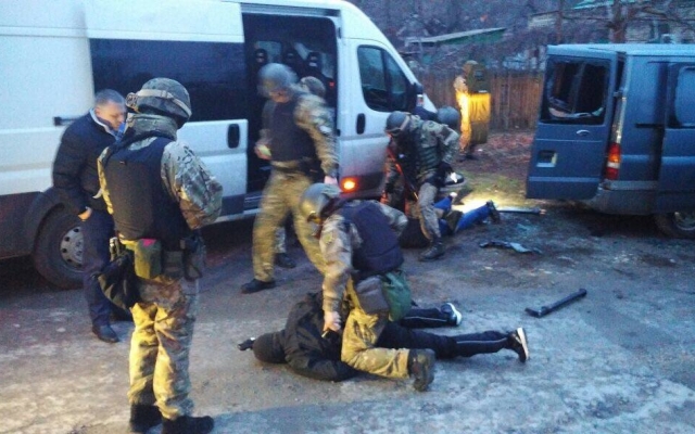 Банда из ДНР под видом полицейских занималась грабежами и разбоем: их задержали в Запорожье (ФОТО) Фото № 9 Банда из ДНР под видом полицейских занималась грабежами и разбоем: их задержали в Запорожье (ФОТО) Фото № 9