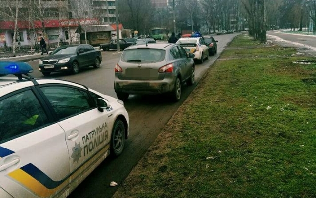 Вниманию автомобилистов: В Запорожье появились новые запрещающие знаки. ФОТО Фото № 2 Вниманию автомобилистов: В Запорожье появились новые запрещающие знаки. ФОТО Фото № 2