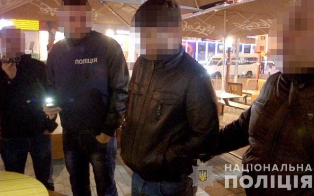 Подкуп тренера: В Запорожье планировали провести договорной футбольный матч (ФОТО) Фото № 0 Подкуп тренера: В Запорожье планировали провести договорной футбольный матч (ФОТО) Фото № 0