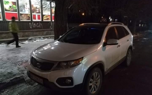 В Запорожье депутат ездит на авто за миллион Фото № 1 В Запорожье депутат ездит на авто за миллион Фото № 1