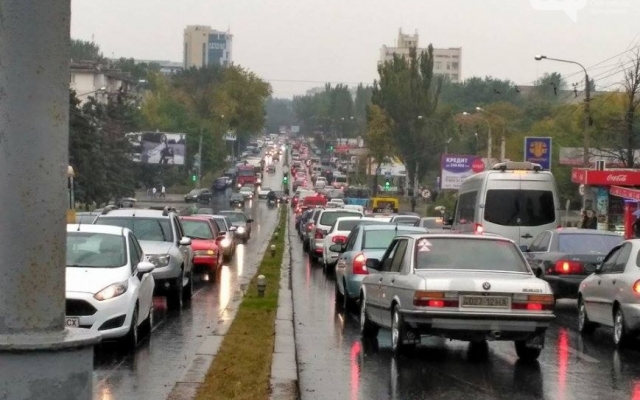 В День города Запорожье стало днем пробок и ДТП Фото № 4 В День города Запорожье стало днем пробок и ДТП Фото № 4