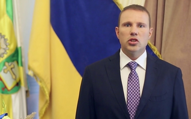 Мэр-миллионер получает Мэр-миллионер получает