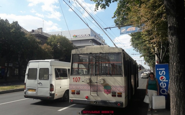 Запорожцы жалуются на беспредел работников Запорожцы жалуются на беспредел работников