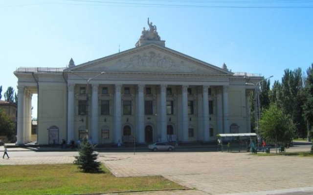 В Запорожье реконструируют одну из самых красивых площадей (ФОТО) Фото № 0 В Запорожье реконструируют одну из самых красивых площадей (ФОТО) Фото № 0