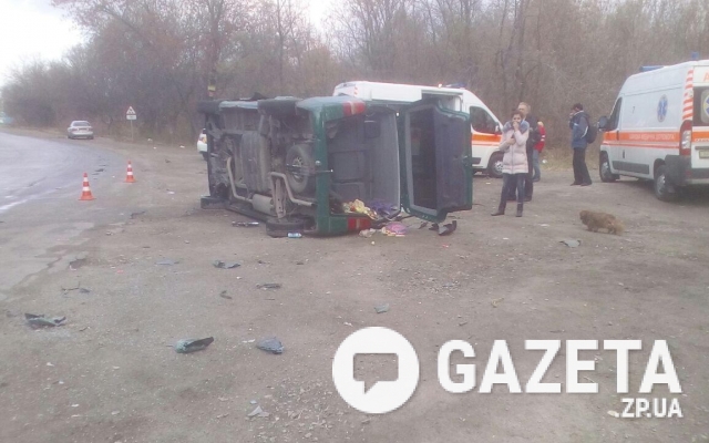 Опубликованы фото аварии на запорожской трассе Фото № 5 Опубликованы фото аварии на запорожской трассе Фото № 5