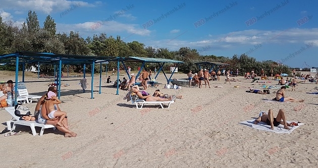 Появилось видео отдыха на бердянской Слободке Фото № 0 Появилось видео отдыха на бердянской Слободке Фото № 0