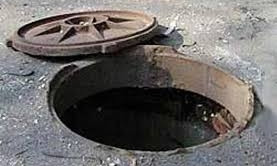 Жительница Запорожской области упала в открытый канализационный люк