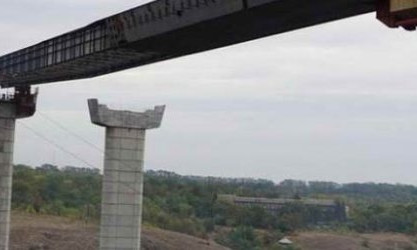 Компания, которая строила запорожские мосты, должна вернуть 172 миллиона гривен