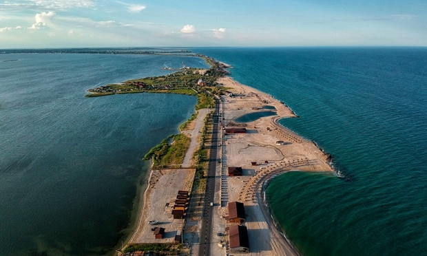 Фотограф запечатлел побережье Азовского моря с высоты птичьего полета (ФОТО)