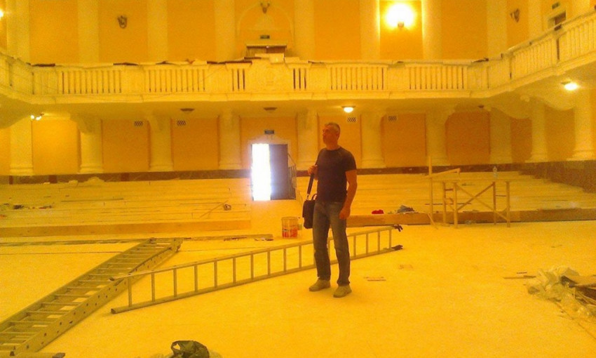 В Запорожье заканчивают ремонт областной филармонии