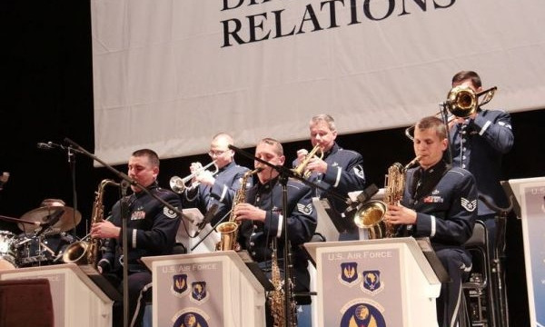 В Запорожье выступит военный оркестр США