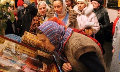 В Запорожской области иконы заплакали кровью