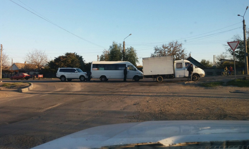 В Запорожской области утро началось с ДТП с маршруткой