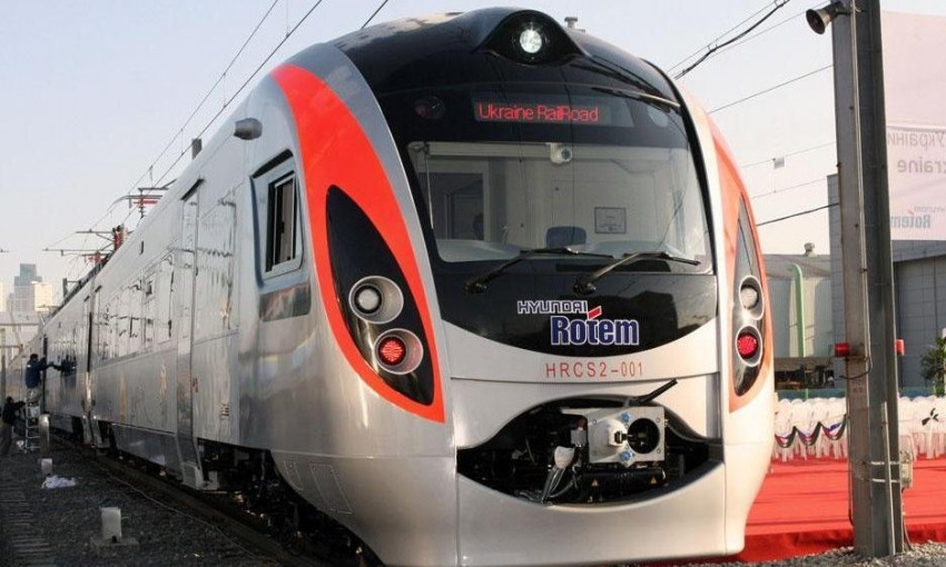 Поезда «Запорожье-Киев»: определили дополнительные рейсы (РАСПИСАНИЕ)