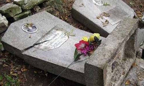 В Запорожской области малолетние вандалы осквернили 23 могилы