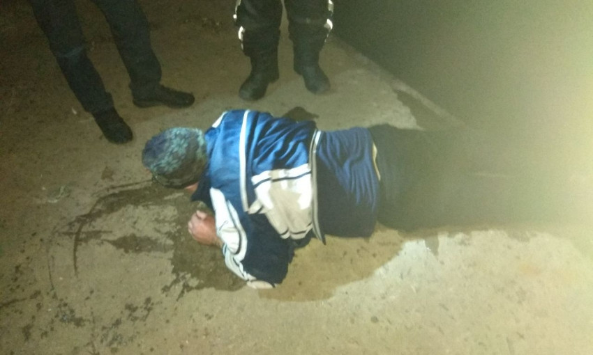 В Запорожье спасали пьяного человека-амфибию (ФОТО)