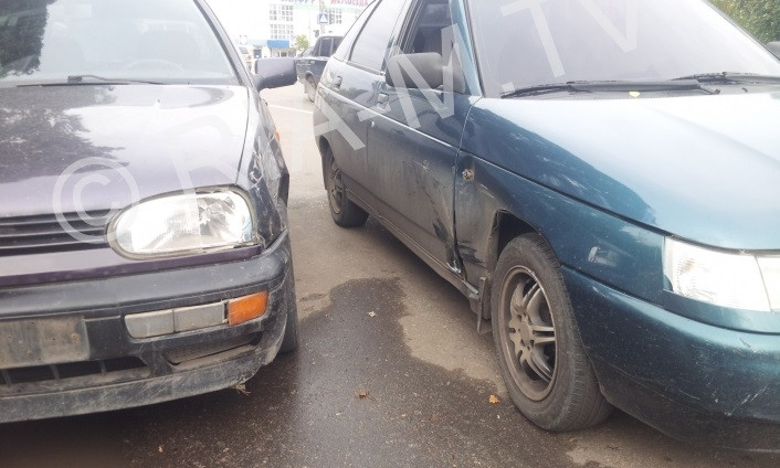 В Запорожской области столкнулись «Volkswagen» и «Lada» (ФОТО)
