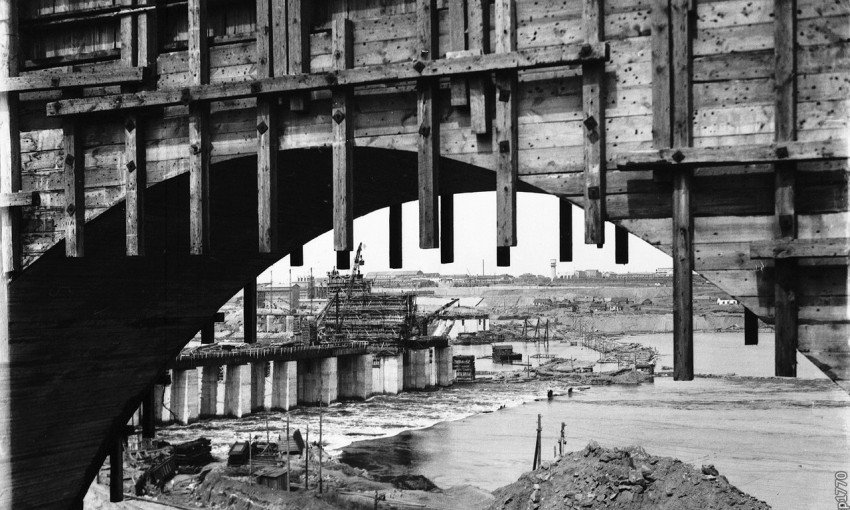 Фотофакт: Как строили плотину в 1930 году