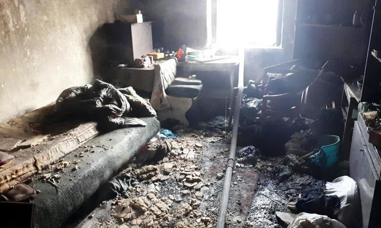 В Запорожье пожар: Чуть не погибли двое мужчин (ФОТО)