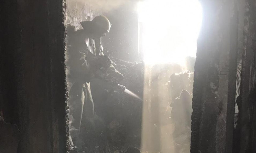 В Запорожье горела квартира на 9 этаже: Стали известны подробности (ФОТО)