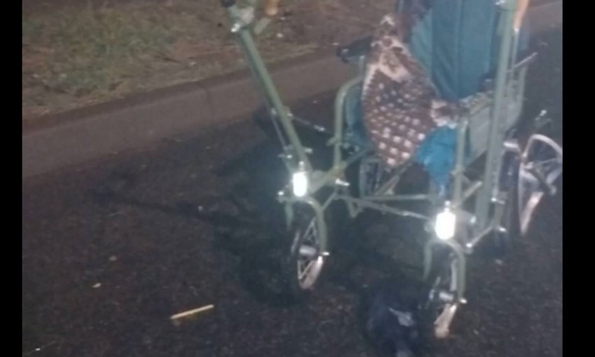 В Запорожской области инвалид на коляске бросился под колеса легковушки (ВИДЕО)