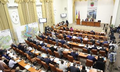 Запорожские депутаты внесли изменения в "антиалкогольное" решение