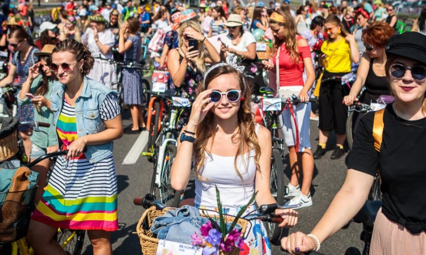 В Запорожье пройдет велопарад стильных девушек