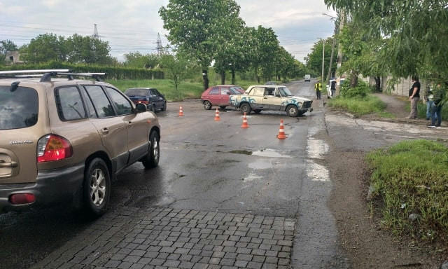 В Шевченковском районе столкнулись автомобили (ФОТО)